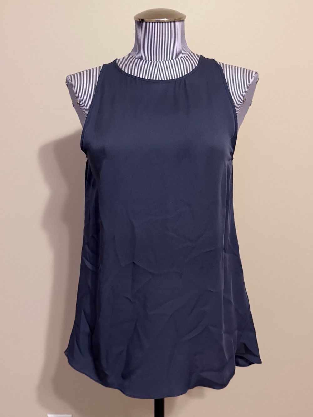 Theory Kalstinn Silk Top – Gray Blue – Size M